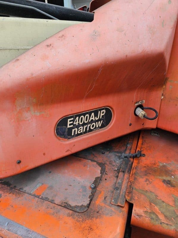 🏗 JLG E400AJP Narrow Articulating Lift 3