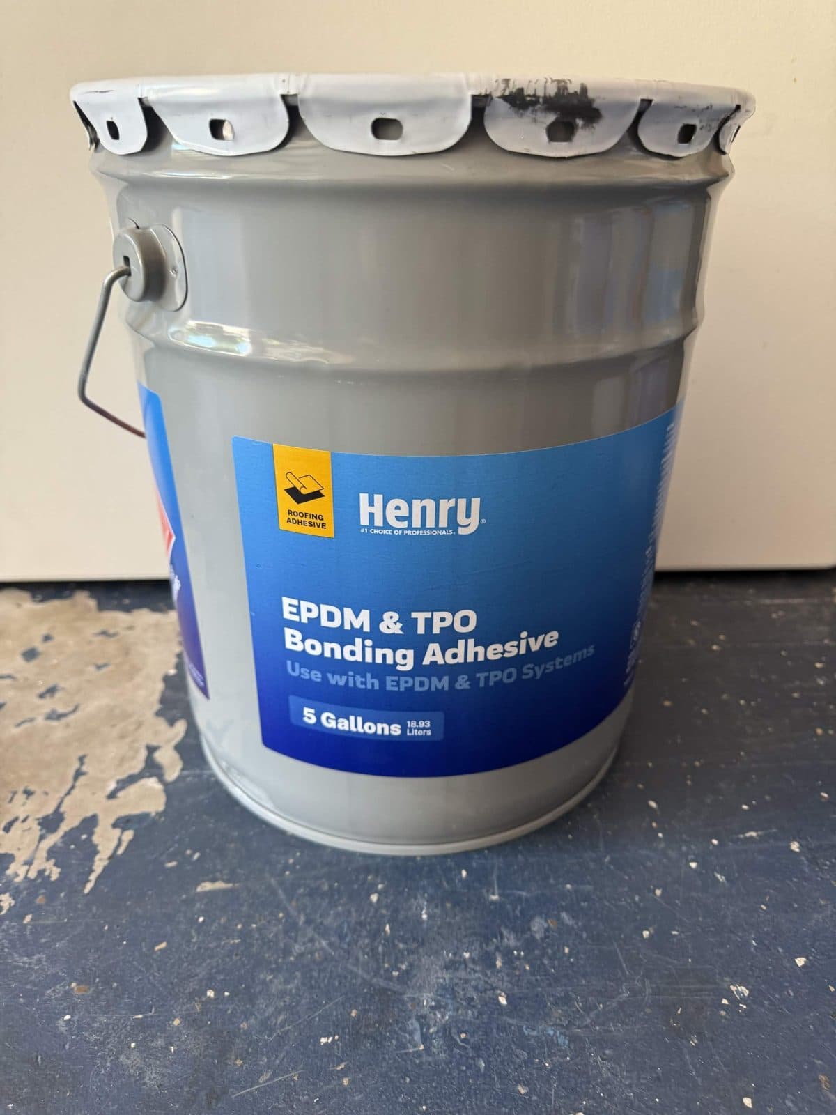 Henry 5 Gal. EPDM and TPO Bonding Roofing Adhesive
