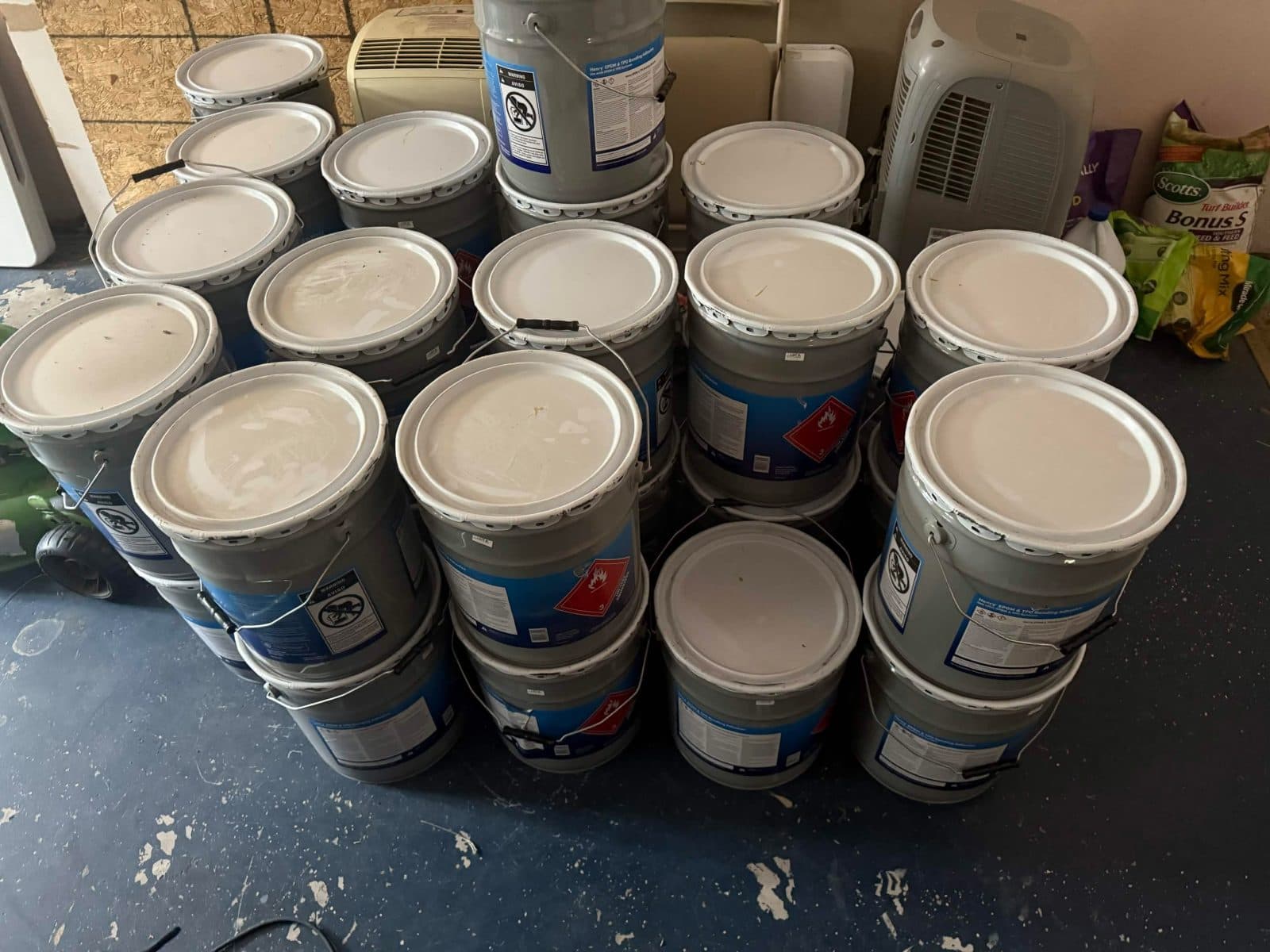 Henry 5 Gal. EPDM and TPO Bonding Roofing Adhesive 3