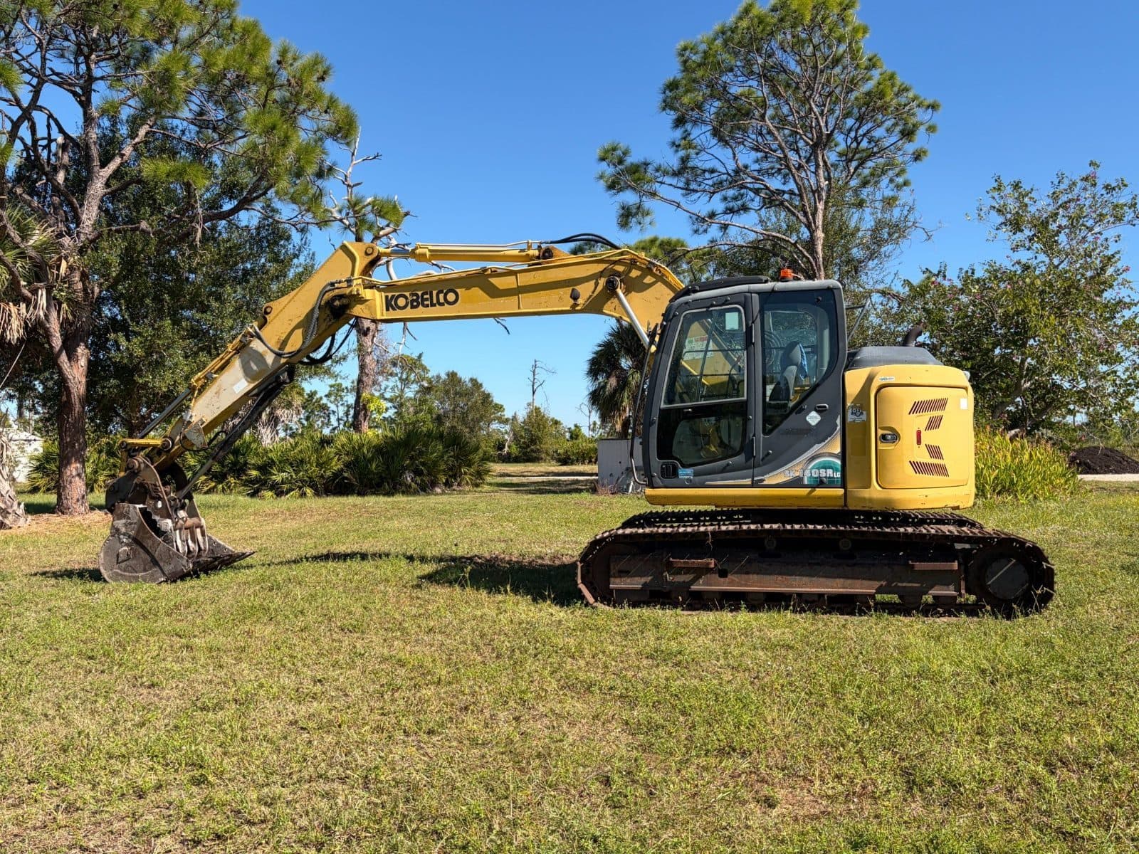 KOBELCO SK140SRLC-5 EXCAVATOR 5