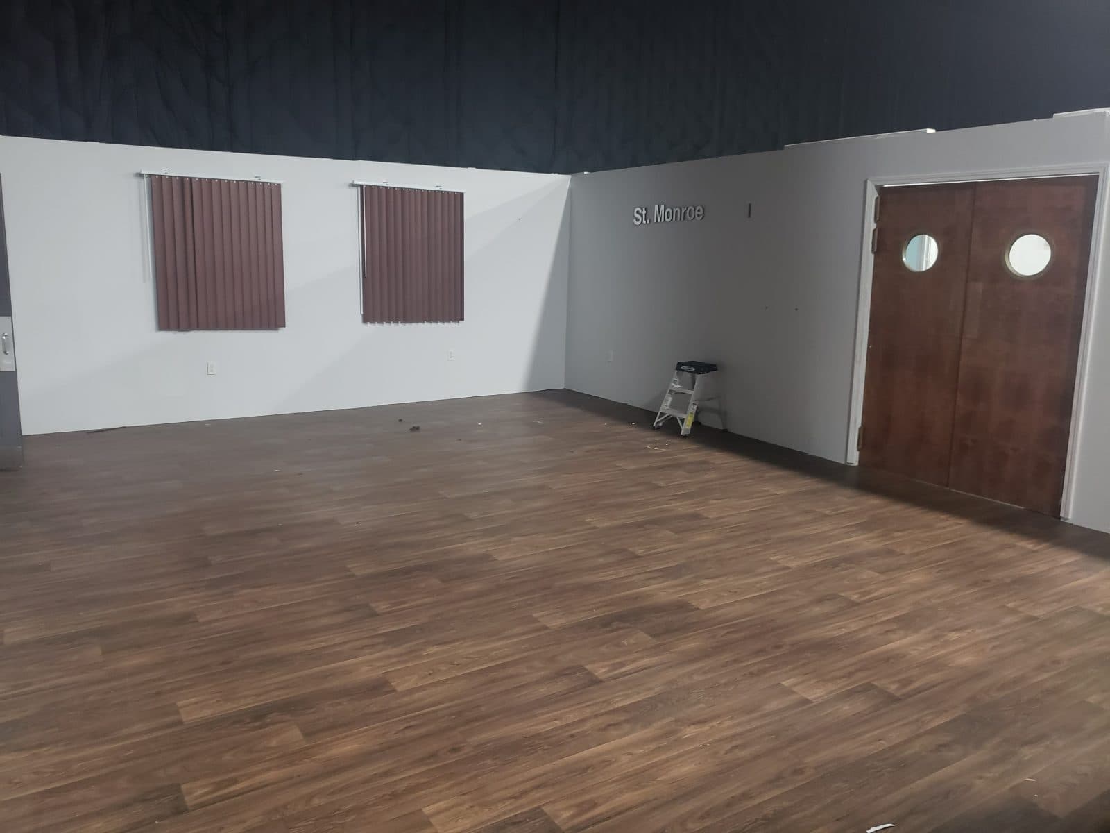 Studio Liquidation – Professional Modular Standing Film Sets & Scenic Flats $24,000 2
