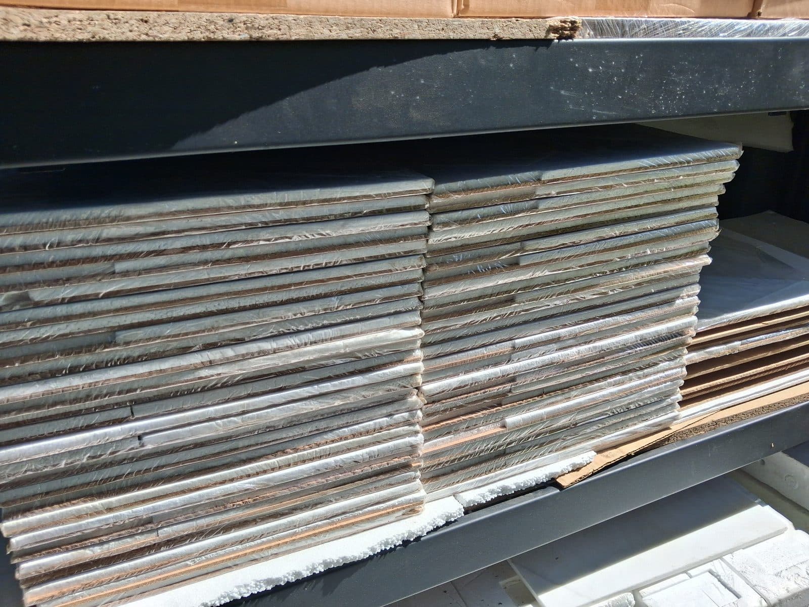 Maison Surface Ellington Marble — 62 Sheets (~76 SF) | Redwood City | 2 sheets slight edge damage 3