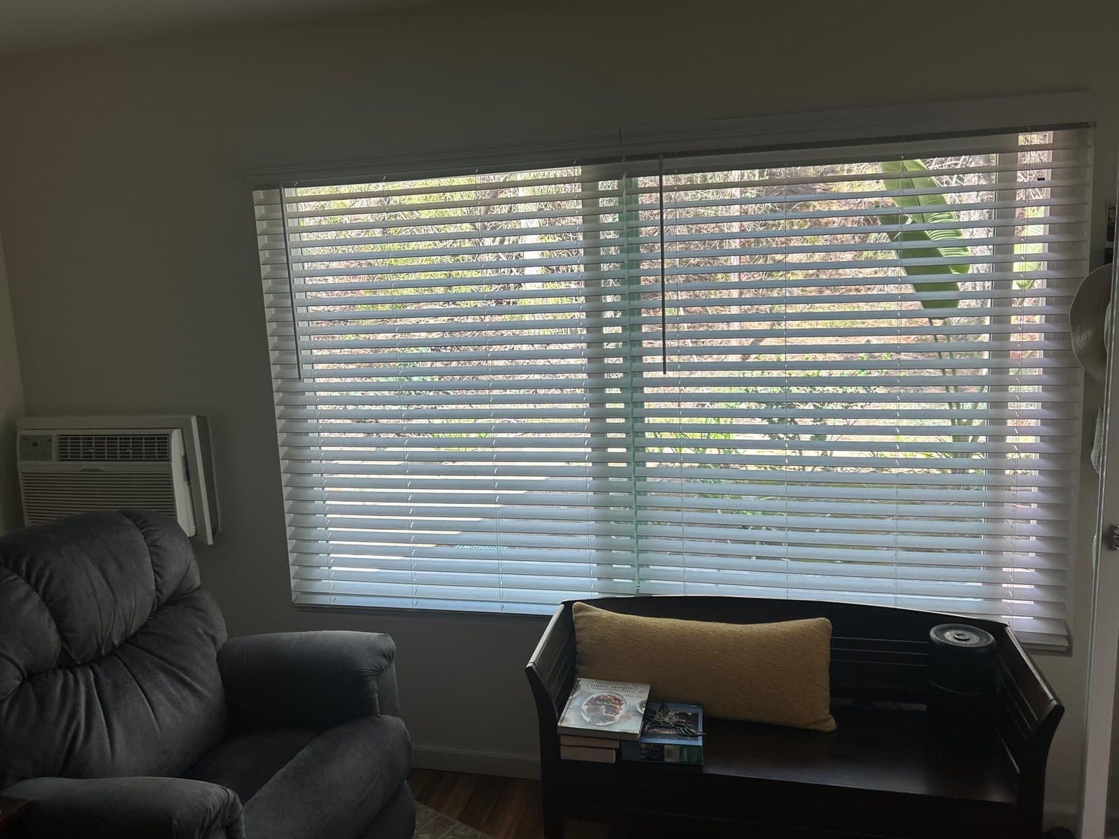 Roughly 400 windows in 3 different sizes. 160 sliding glass doors in 2 sizes