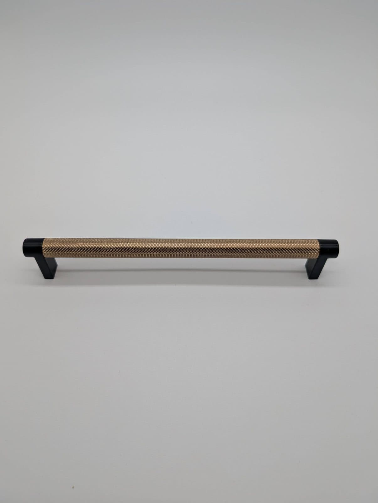 EMTEK Select Cabinet Pull (US19)/(US4) 8" Knurled