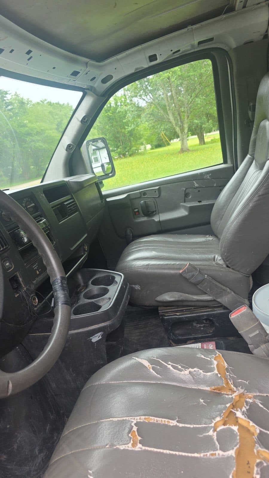 GMC 2005 Savana Cutaway Gasoline 6