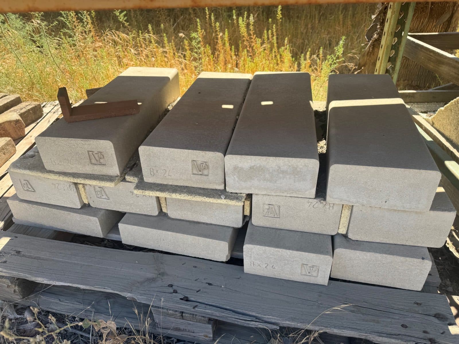 8"x24" Valori Precast Cap