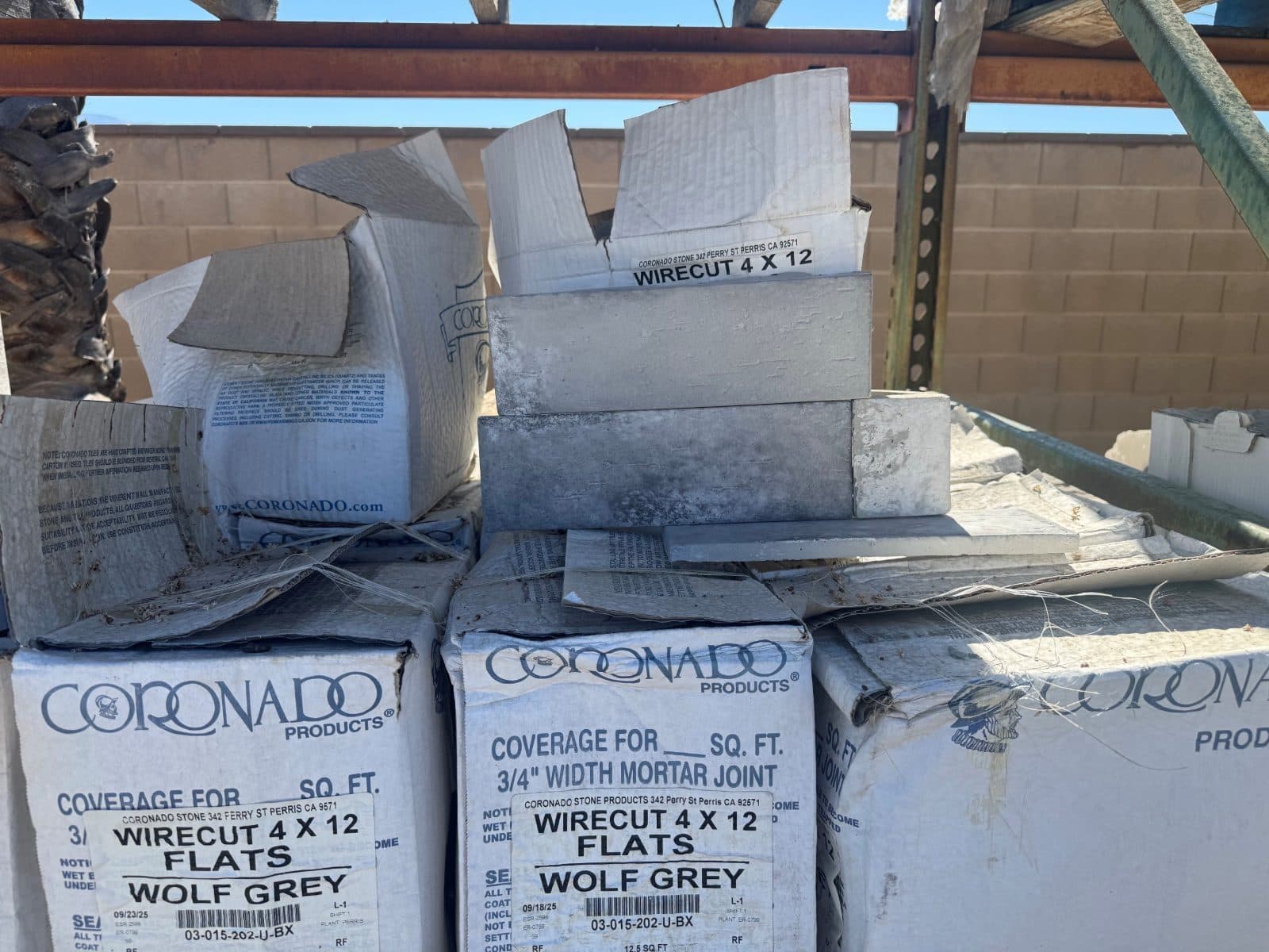 Stone Veneer - 4"x24" - Wirecut