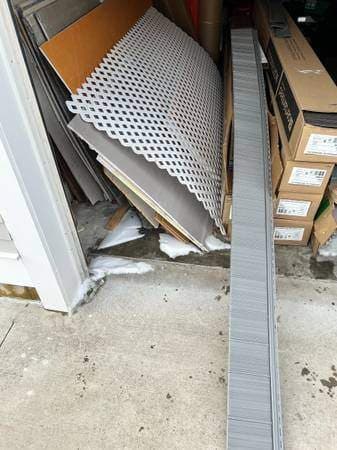 CertainTeed Northwoods S7" Vinyl Siding - Charcoal Gray