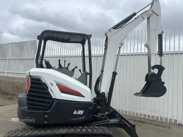 2018 BOBCAT E35i