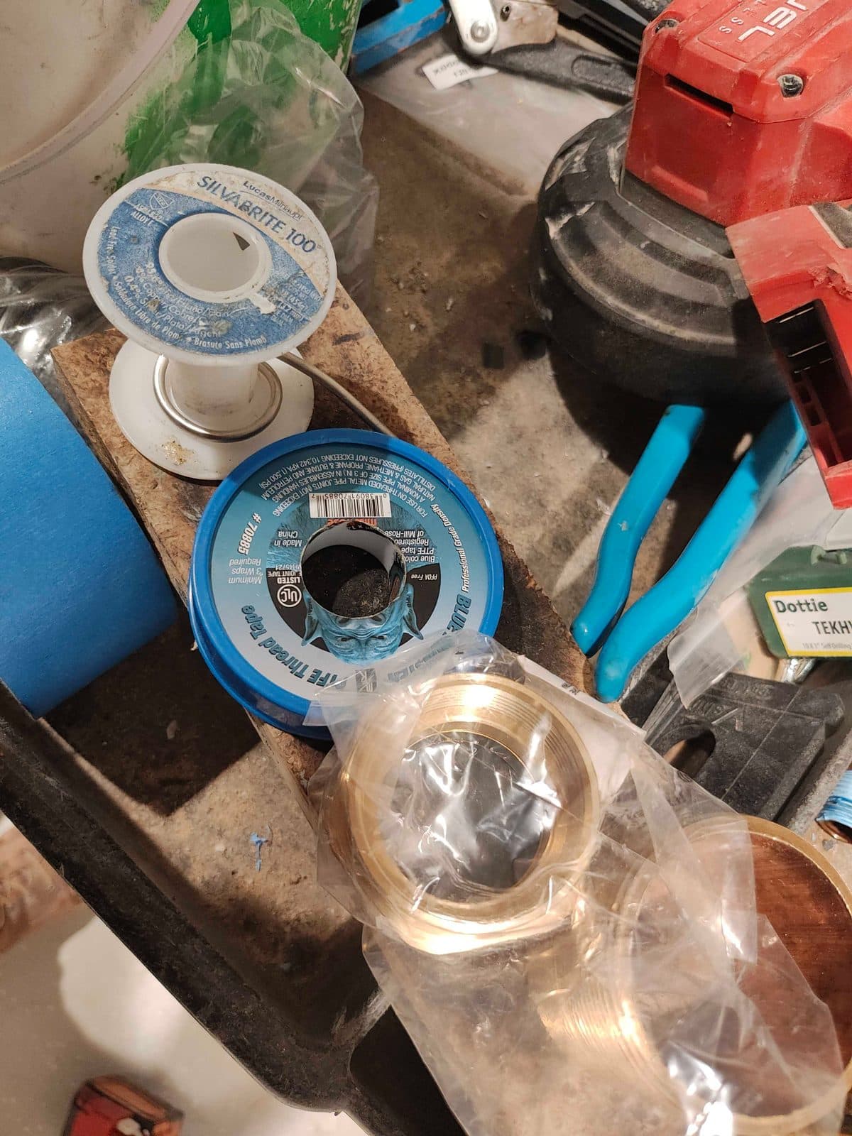 Fitting and oplibming material