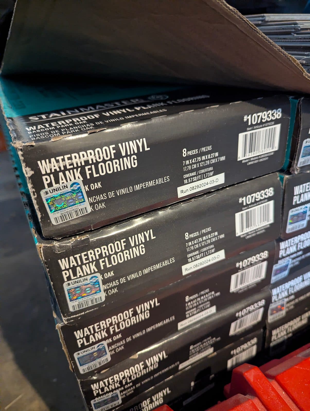 42 Boxes STAINMASTER PetProtect LVP Flooring – Bascom Park Oak (780 sq ft)