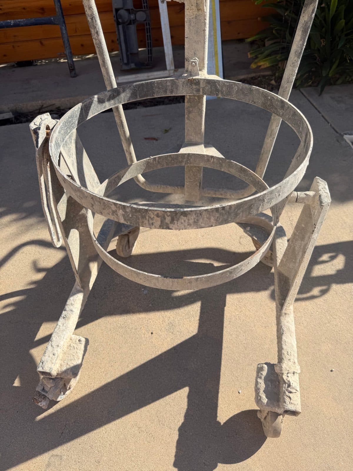 Self-Leveling Underlayment Mortar Bucket Cradle Dolly Cart.