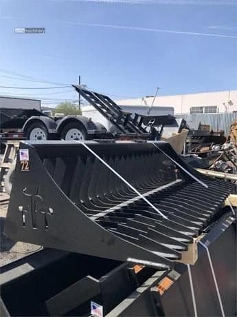 2025 Bucket, Rock TOMAHAWK 72 INCH