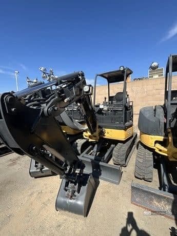 2014 DEERE 27D