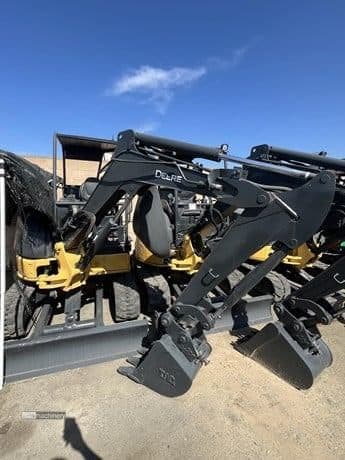 2014 DEERE 27D
