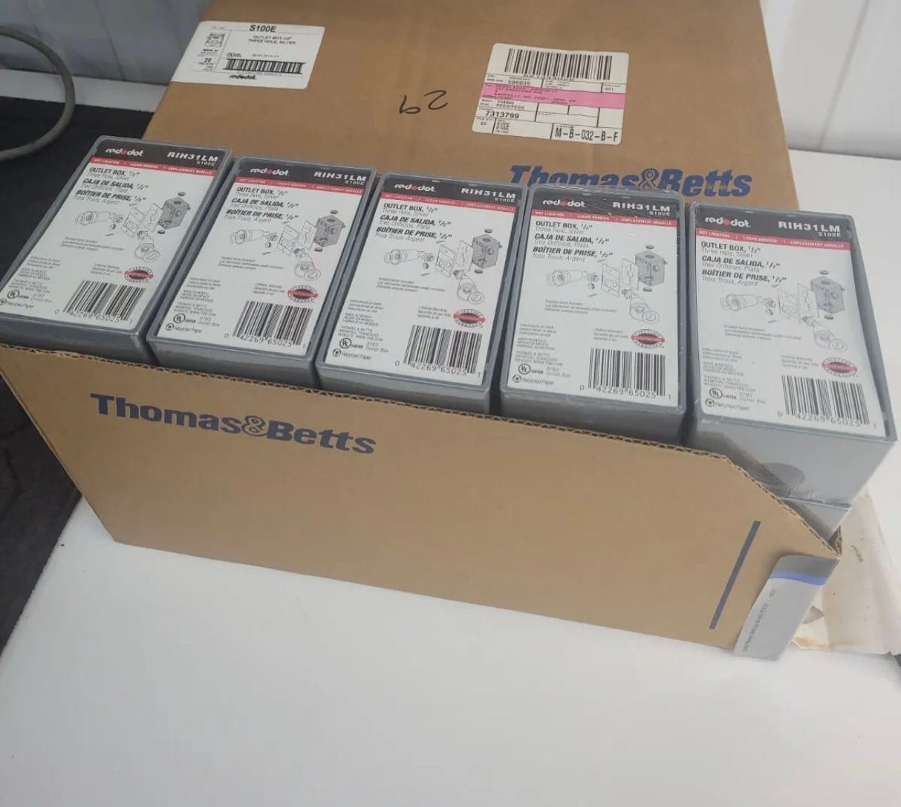 Thomas & Bette’s Red Dot Outlet Box 1/2” IH3-1-LM
