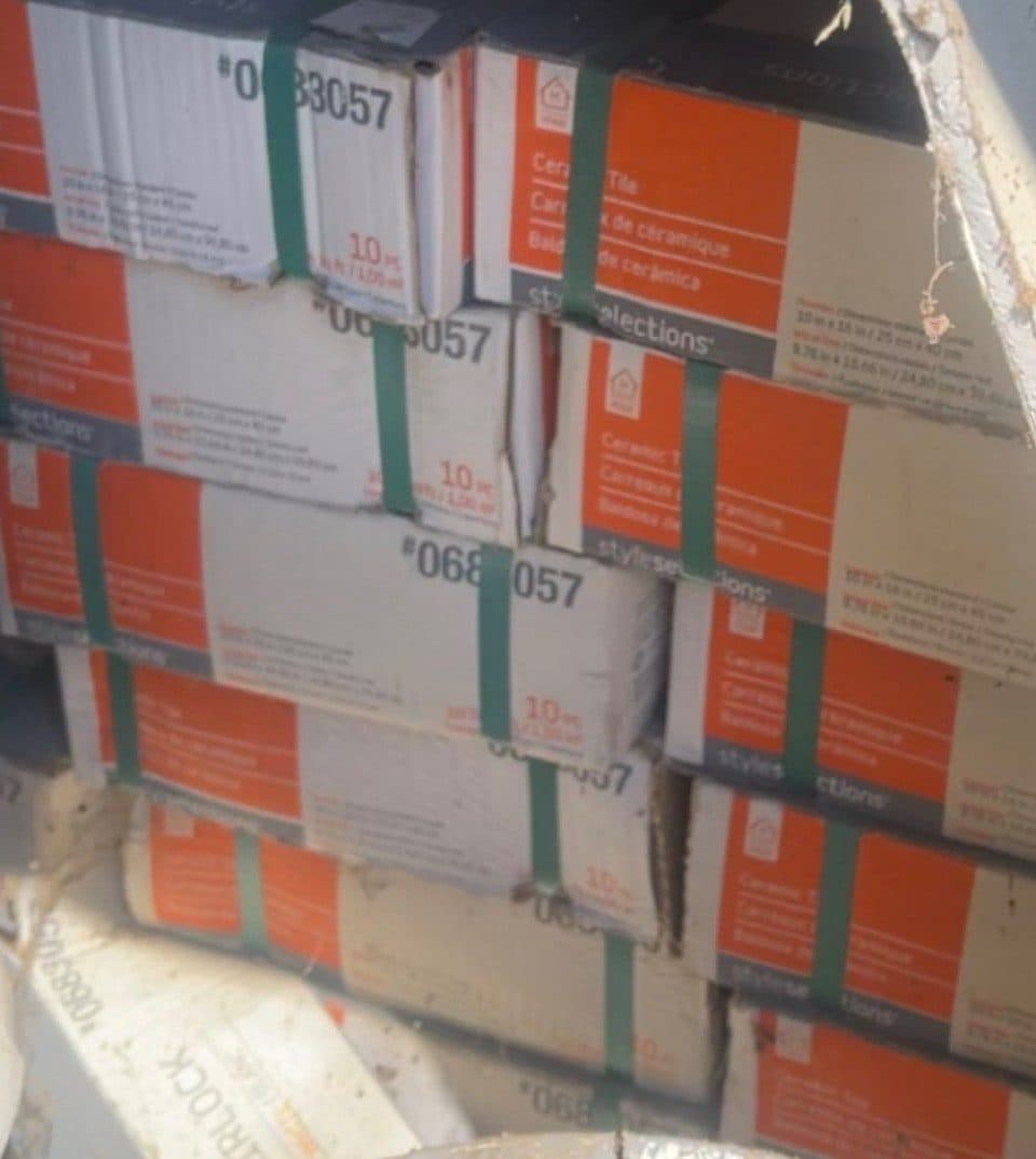 12 boxes of Style Selection ceramic tile