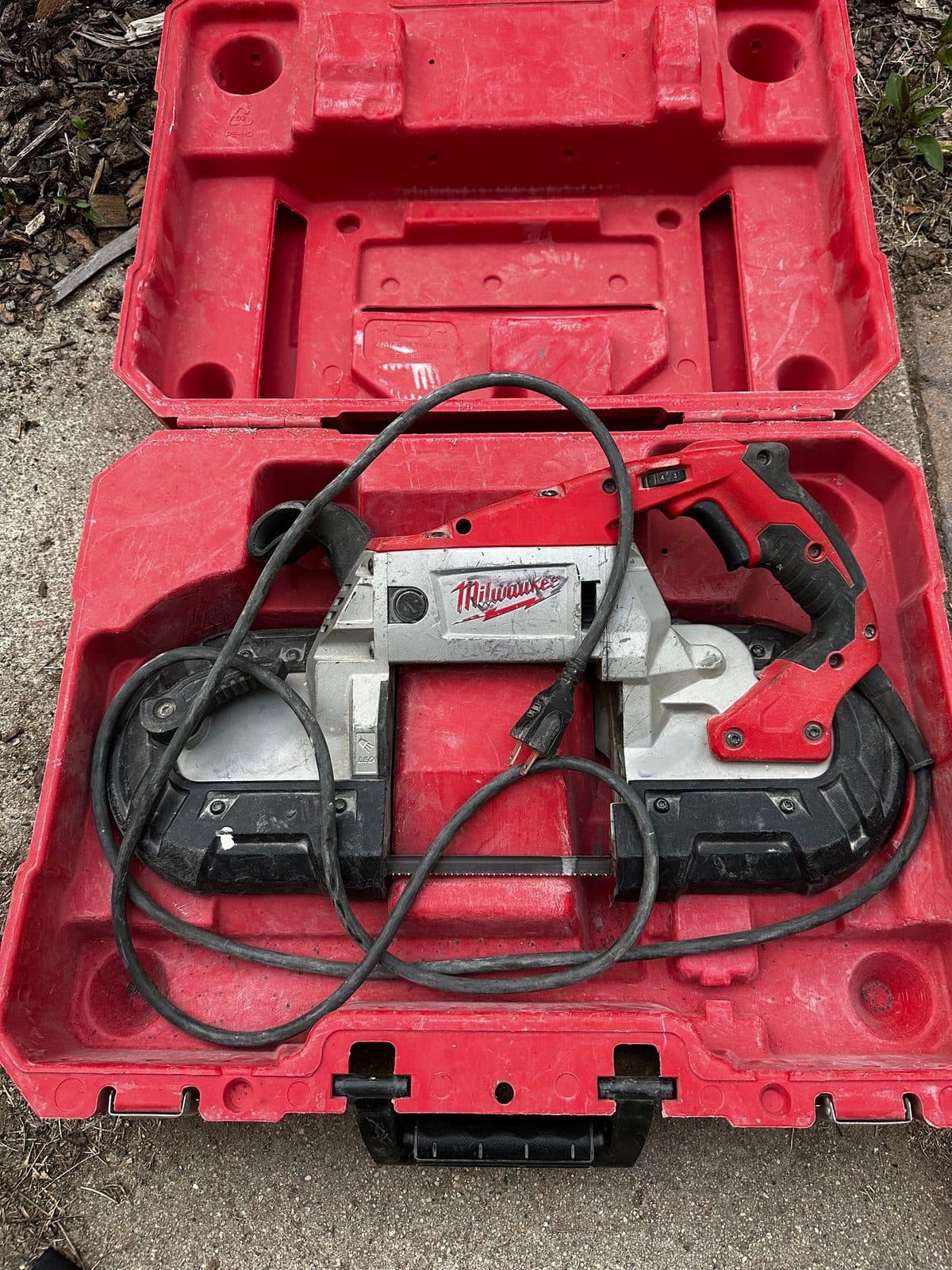 Milwaukee Corded Deep Cut Bandsaw, No Guard, with case