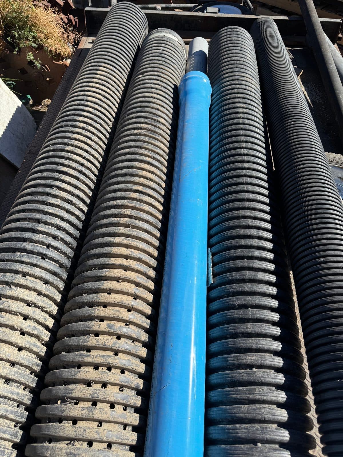 BLACK HDPE CORRUGATED PIPE