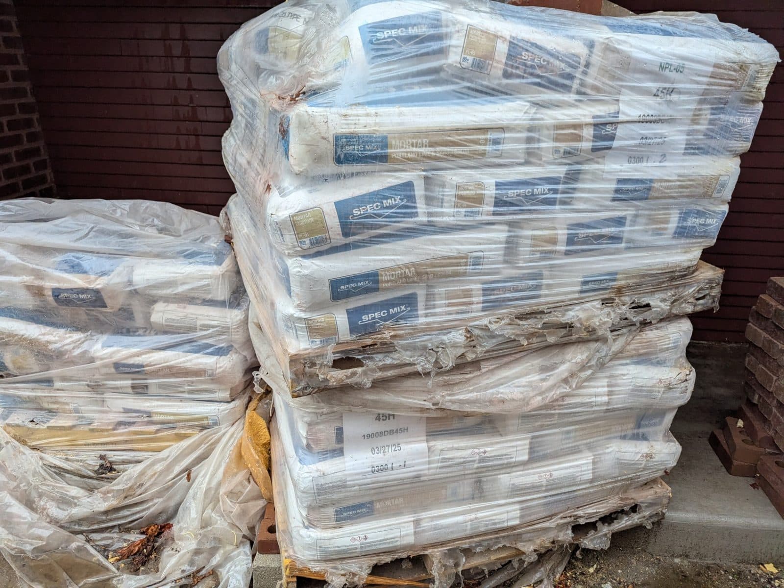 3 pallets of red mortar
