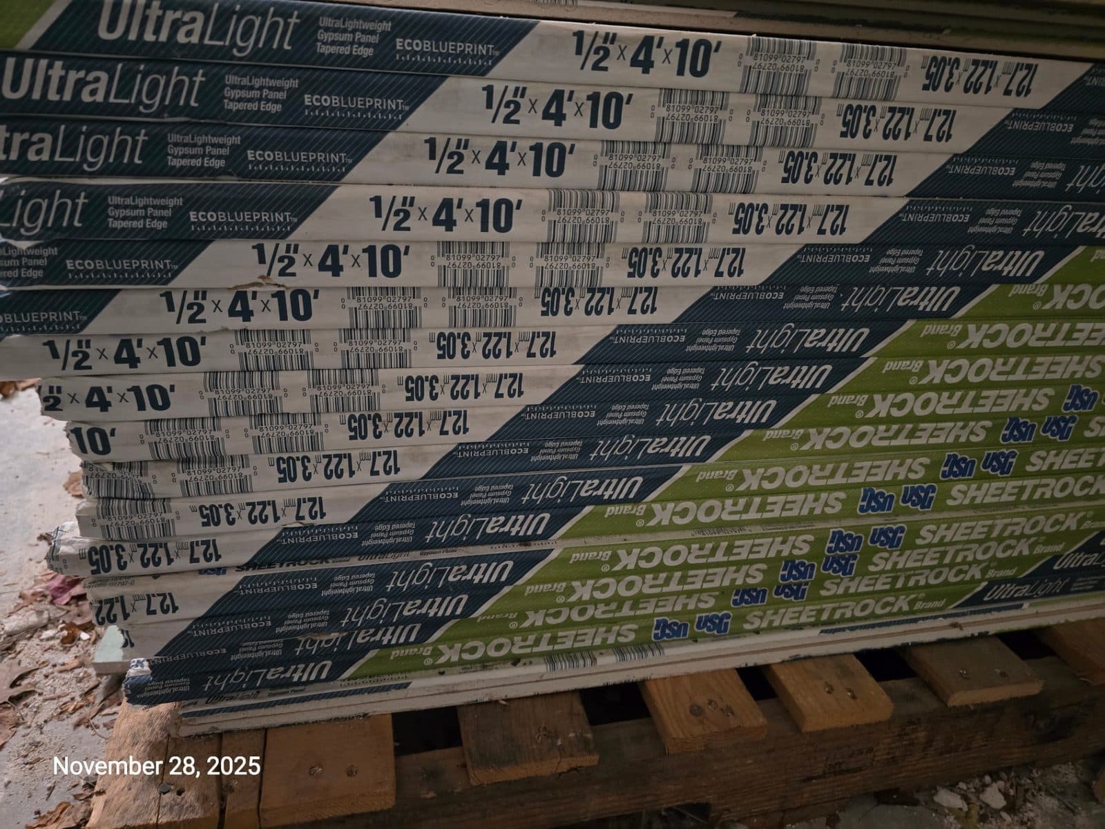 USG Sheetrock Brand 1/2 in. x 4 ft. x 10 ft. UltraLight Drywall