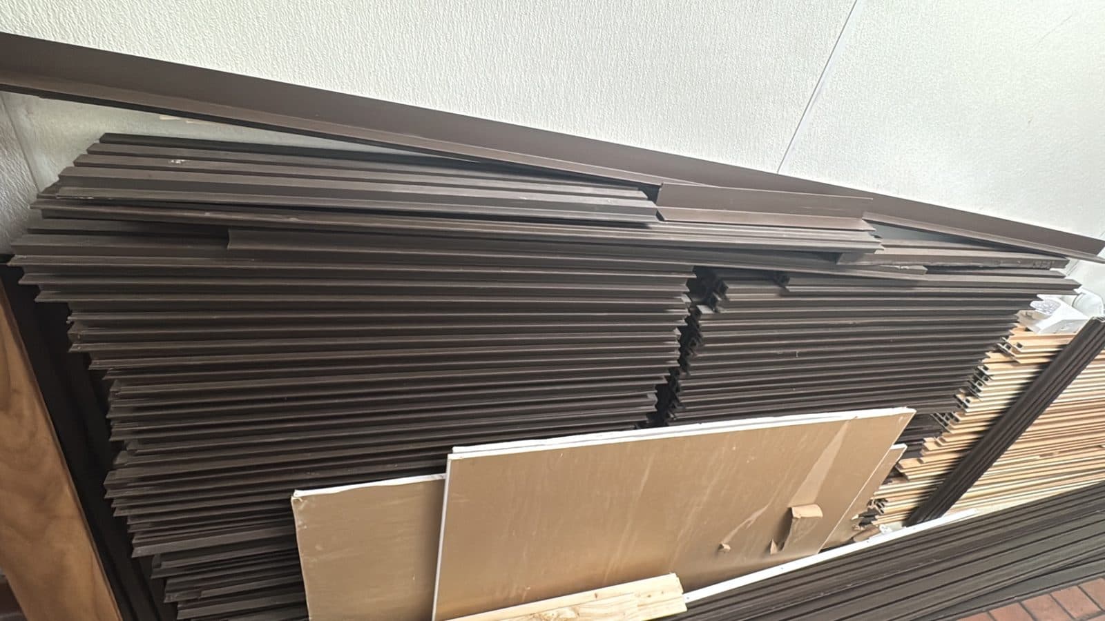 Lumber parts Thermo Ayous 1x6x71" Light Color T&G, V-Joint Square (3/4"x5.25" face)